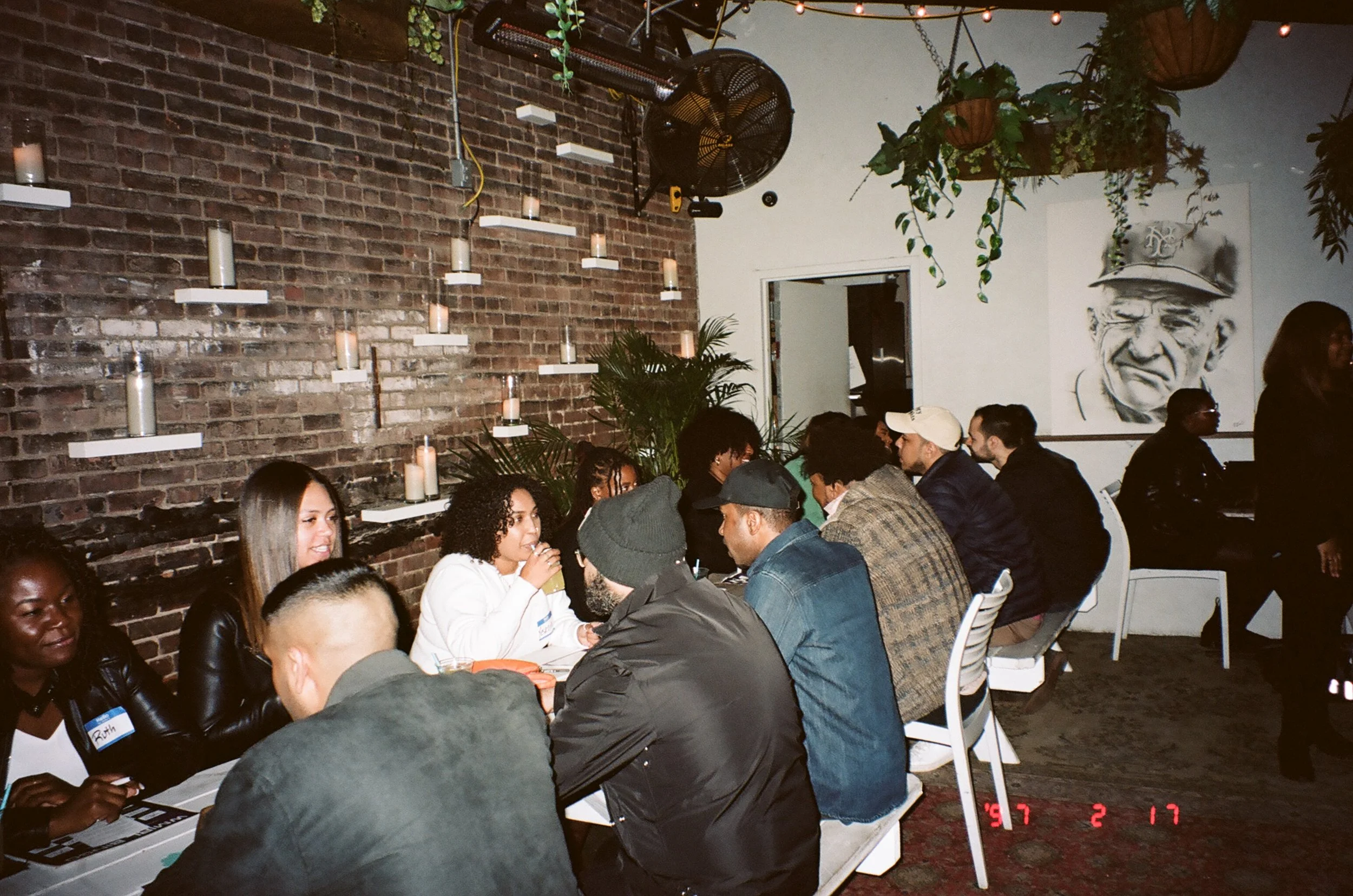 Members talking over dinner at a Social Hours night